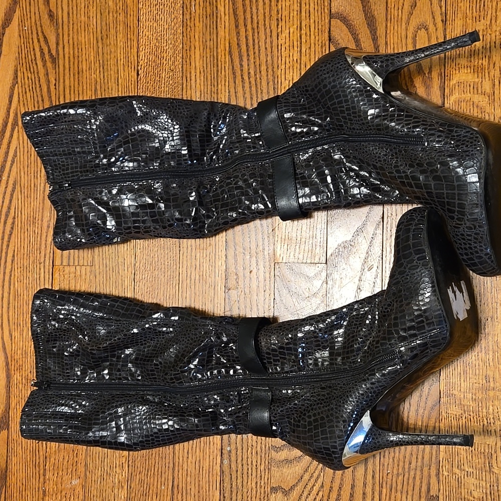 Vintage Baby Phat Croc-Embossed Black Patent Knee-High Boots size 10.5 - Picture 7 of 9